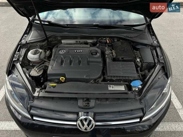 Черный Фольксваген Гольф, объемом двигателя 1.6 л и пробегом 240 тыс. км за 10800 $, фото 30 на Automoto.ua