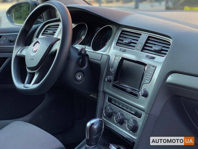 Фольксваген Гольф 2014 в Черновцах на Automoto.ua Черный Фольксваген Гольф, объемом двигателя 1.6 л и пробегом 148 тыс. км за 12200 $, фото 14 на Automoto.ua