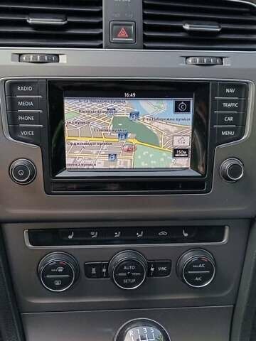 Чорний Фольксваген Гольф, об'ємом двигуна 1.6 л та пробігом 297 тис. км за 9900 $, фото 12 на Automoto.ua