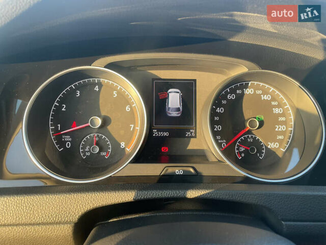 Фольксваген Гольф 2014 в Буске на Automoto.ua Черный Фольксваген Гольф, объемом двигателя 1.2 л и пробегом 253 тыс. км за 10000 $, фото 22 на Automoto.ua