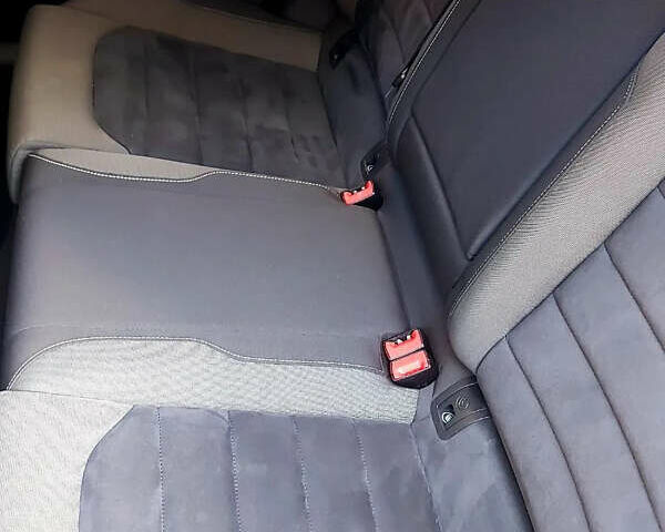 Черный Фольксваген Гольф, объемом двигателя 1.6 л и пробегом 185 тыс. км за 12900 $, фото 31 на Automoto.ua