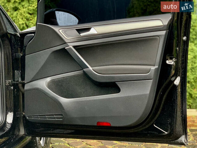 Черный Фольксваген Гольф, объемом двигателя 1.6 л и пробегом 272 тыс. км за 10700 $, фото 30 на Automoto.ua