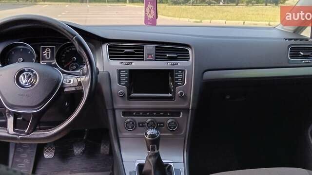 Чорний Фольксваген Гольф, об'ємом двигуна 1.6 л та пробігом 297 тис. км за 9900 $, фото 8 на Automoto.ua