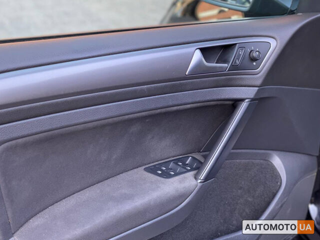 Фольксваген Гольф 2014 в Черновцах на Automoto.ua Черный Фольксваген Гольф, объемом двигателя 1.6 л и пробегом 148 тыс. км за 12200 $, фото 6 на Automoto.ua