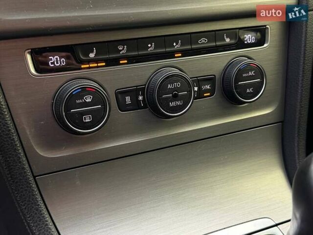 Чорний Фольксваген Гольф, об'ємом двигуна 1.6 л та пробігом 241 тис. км за 10800 $, фото 29 на Automoto.ua