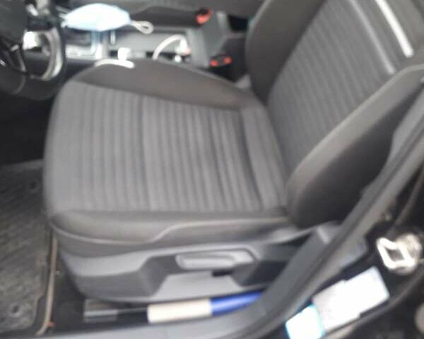 Чорний Фольксваген Гольф, об'ємом двигуна 1.6 л та пробігом 238 тис. км за 10800 $, фото 6 на Automoto.ua