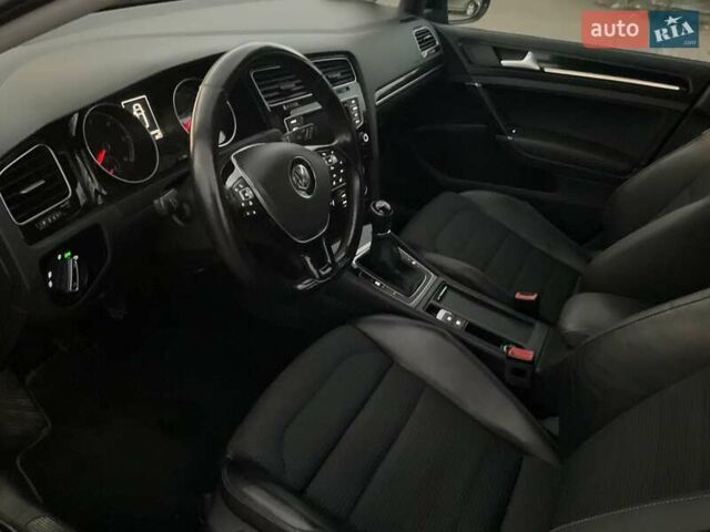 Черный Фольксваген Гольф, объемом двигателя 1.97 л и пробегом 181 тыс. км за 10500 $, фото 10 на Automoto.ua