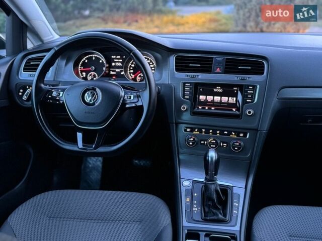 Черный Фольксваген Гольф, объемом двигателя 2 л и пробегом 249 тыс. км за 11650 $, фото 16 на Automoto.ua