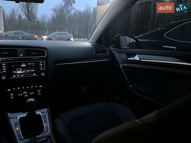 Чорний Фольксваген Гольф, об'ємом двигуна 1.97 л та пробігом 326 тис. км за 10700 $, фото 15 на Automoto.ua