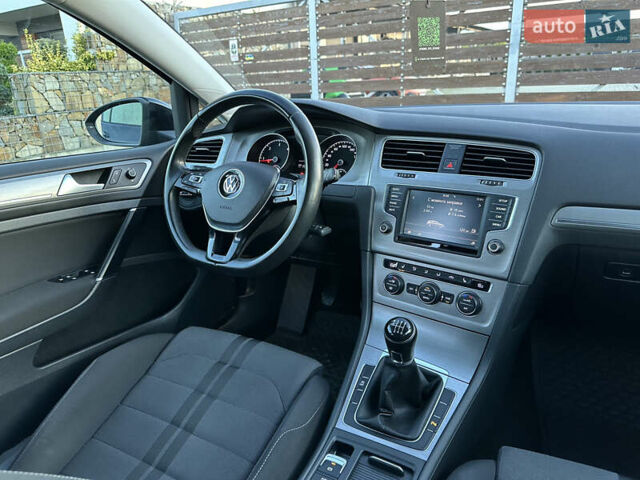 Черный Фольксваген Гольф, объемом двигателя 2 л и пробегом 248 тыс. км за 11999 $, фото 73 на Automoto.ua