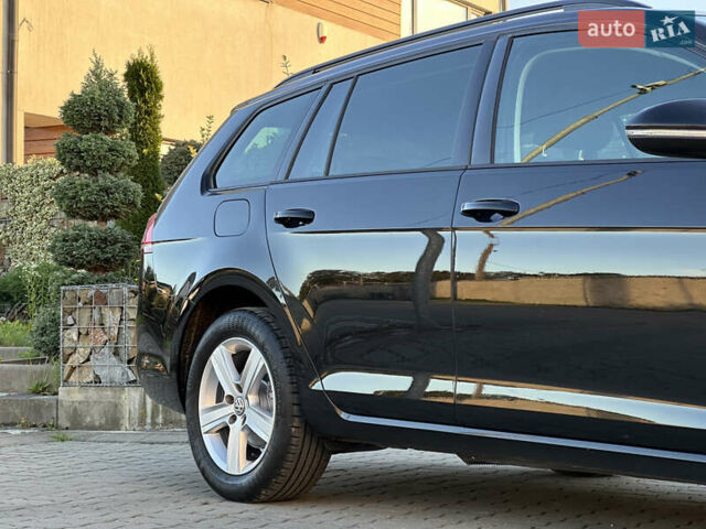 Черный Фольксваген Гольф, объемом двигателя 2 л и пробегом 248 тыс. км за 11999 $, фото 25 на Automoto.ua