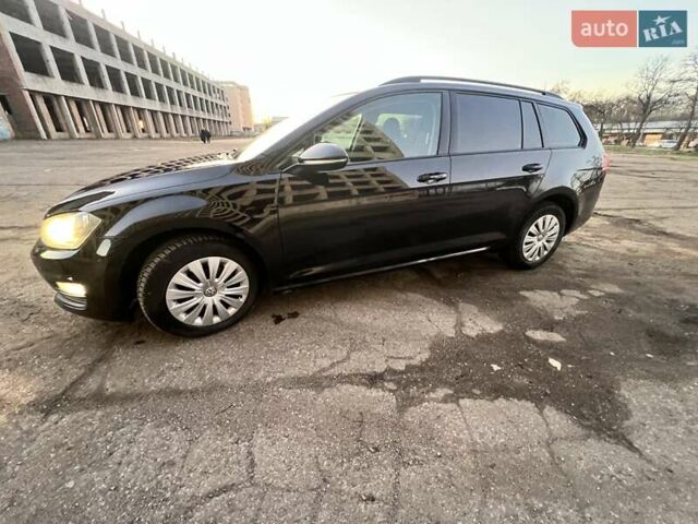 Черный Фольксваген Гольф, объемом двигателя 1.6 л и пробегом 209 тыс. км за 9600 $, фото 2 на Automoto.ua