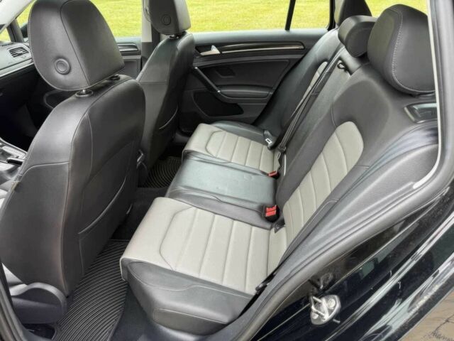 Чорний Фольксваген Гольф, об'ємом двигуна 2 л та пробігом 71 тис. км за 2300 $, фото 12 на Automoto.ua