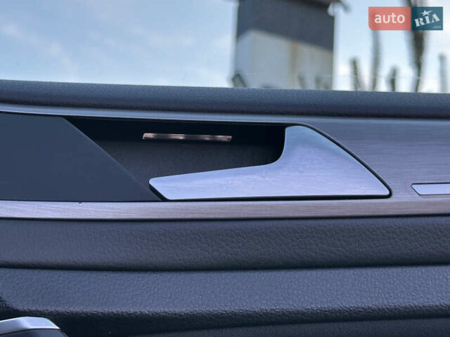 Черный Фольксваген Гольф, объемом двигателя 2 л и пробегом 248 тыс. км за 11999 $, фото 80 на Automoto.ua