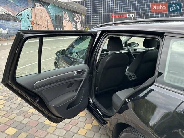 Чорний Фольксваген Гольф, об'ємом двигуна 1.6 л та пробігом 268 тис. км за 10999 $, фото 25 на Automoto.ua