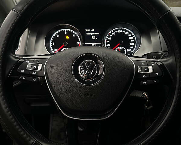 Черный Фольксваген Гольф, объемом двигателя 1.6 л и пробегом 285 тыс. км за 10350 $, фото 16 на Automoto.ua