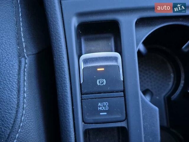 Черный Фольксваген Гольф, объемом двигателя 1.97 л и пробегом 189 тыс. км за 13555 $, фото 68 на Automoto.ua