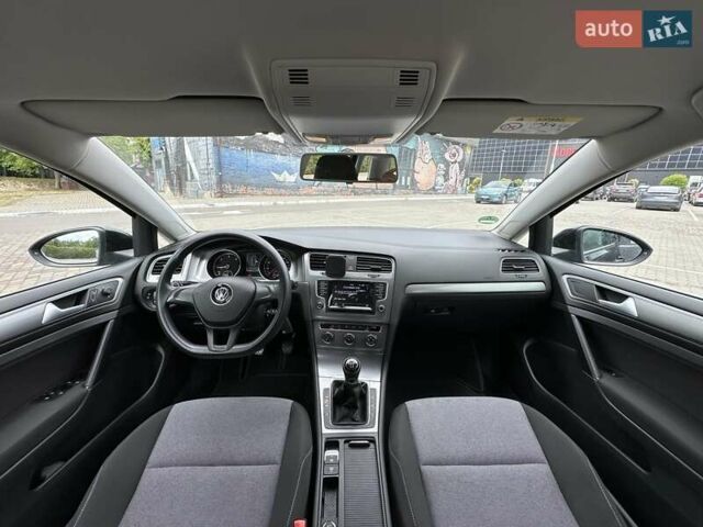 Чорний Фольксваген Гольф, об'ємом двигуна 1.6 л та пробігом 268 тис. км за 10999 $, фото 39 на Automoto.ua