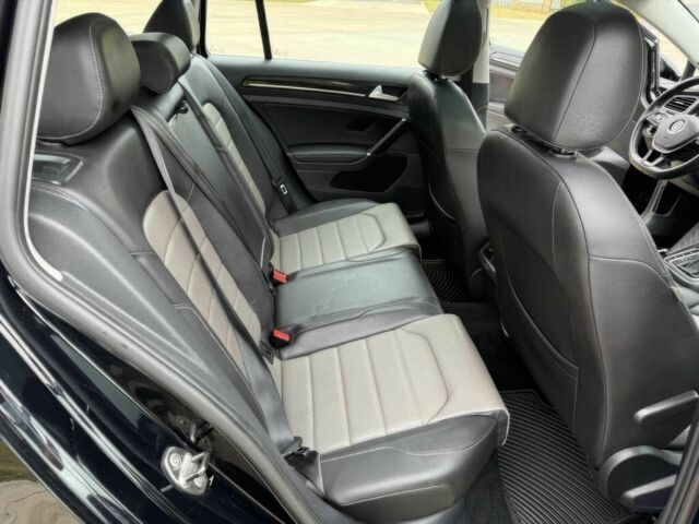 Чорний Фольксваген Гольф, об'ємом двигуна 2 л та пробігом 71 тис. км за 2300 $, фото 11 на Automoto.ua