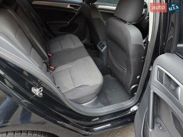 Черный Фольксваген Гольф, объемом двигателя 1.97 л и пробегом 334 тыс. км за 10400 $, фото 30 на Automoto.ua