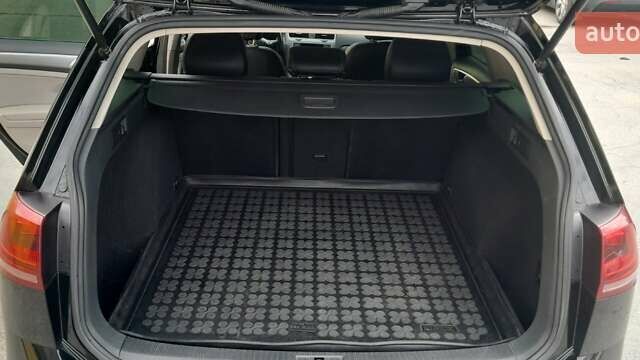 Черный Фольксваген Гольф, объемом двигателя 1.97 л и пробегом 192 тыс. км за 13500 $, фото 20 на Automoto.ua