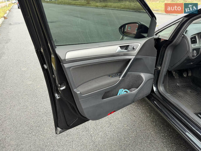 Черный Фольксваген Гольф, объемом двигателя 2 л и пробегом 159 тыс. км за 12999 $, фото 24 на Automoto.ua