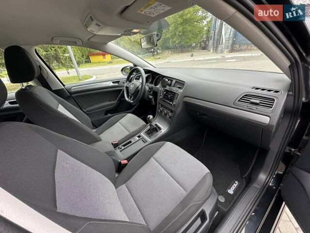 Чорний Фольксваген Гольф, об'ємом двигуна 1.6 л та пробігом 268 тис. км за 10999 $, фото 34 на Automoto.ua