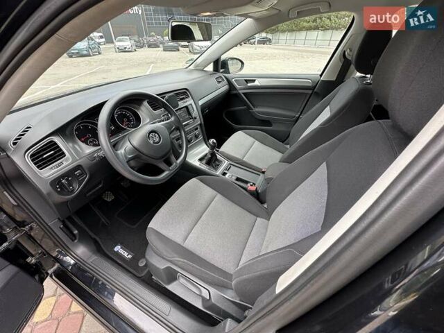 Чорний Фольксваген Гольф, об'ємом двигуна 1.6 л та пробігом 268 тис. км за 10999 $, фото 20 на Automoto.ua