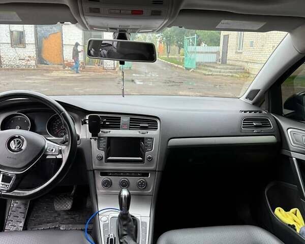 Фольксваген Гольф 2015 в Борисполе на Automoto.ua Черный Фольксваген Гольф, объемом двигателя 1.97 л и пробегом 240 тыс. км за 11500 $, фото 12 на Automoto.ua