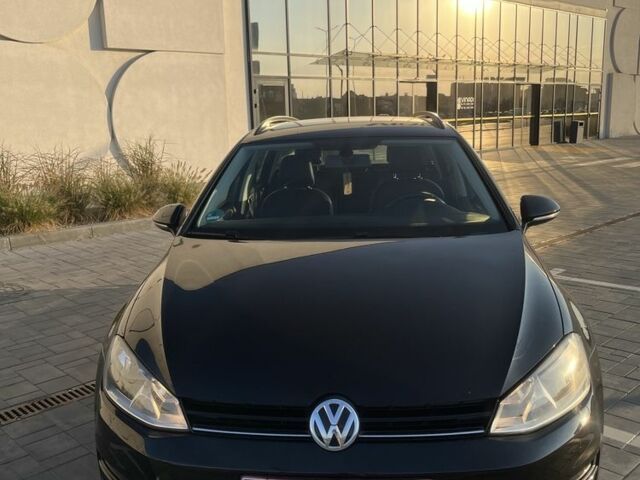 Черный Фольксваген Гольф, объемом двигателя 1.6 л и пробегом 283 тыс. км за 11500 $, фото 7 на Automoto.ua