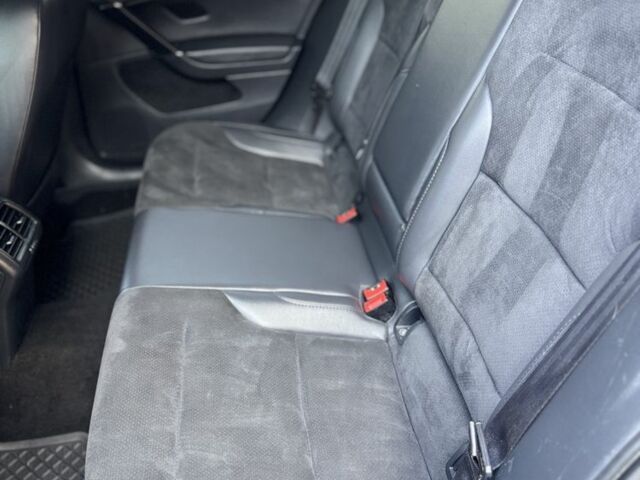 Черный Фольксваген Гольф, объемом двигателя 1.6 л и пробегом 220 тыс. км за 8800 $, фото 16 на Automoto.ua