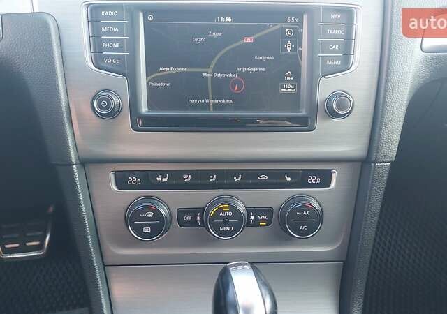 Чорний Фольксваген Гольф, об'ємом двигуна 1.6 л та пробігом 282 тис. км за 10500 $, фото 7 на Automoto.ua