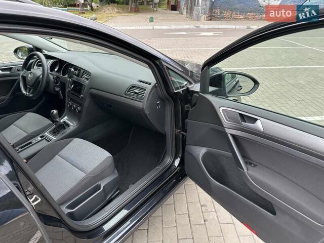 Чорний Фольксваген Гольф, об'ємом двигуна 1.6 л та пробігом 268 тис. км за 10999 $, фото 31 на Automoto.ua