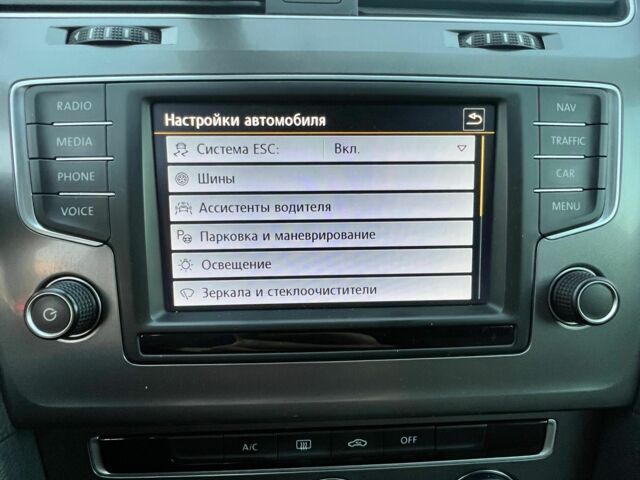 Черный Фольксваген Гольф, объемом двигателя 1.6 л и пробегом 209 тыс. км за 9600 $, фото 18 на Automoto.ua