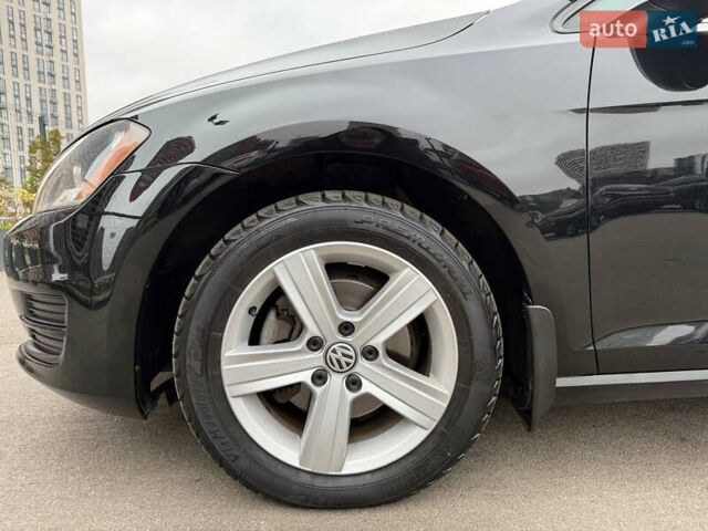 Черный Фольксваген Гольф, объемом двигателя 2 л и пробегом 220 тыс. км за 9950 $, фото 13 на Automoto.ua