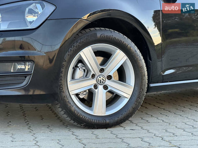 Черный Фольксваген Гольф, объемом двигателя 2 л и пробегом 248 тыс. км за 11999 $, фото 12 на Automoto.ua