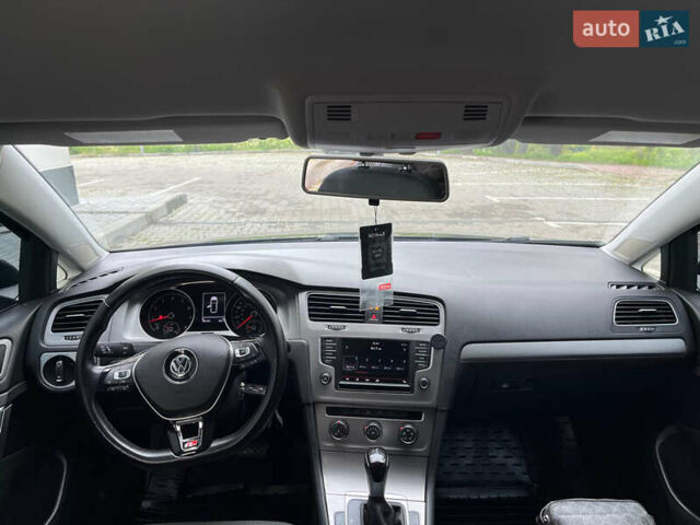 Черный Фольксваген Гольф, объемом двигателя 1.8 л и пробегом 195 тыс. км за 8999 $, фото 20 на Automoto.ua