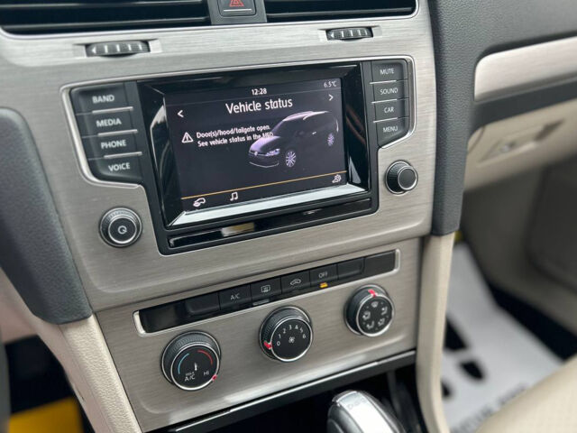 Черный Фольксваген Гольф, объемом двигателя 2 л и пробегом 108 тыс. км за 13000 $, фото 17 на Automoto.ua