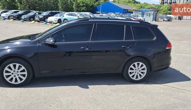 Черный Фольксваген Гольф, объемом двигателя 1.6 л и пробегом 275 тыс. км за 9700 $, фото 3 на Automoto.ua