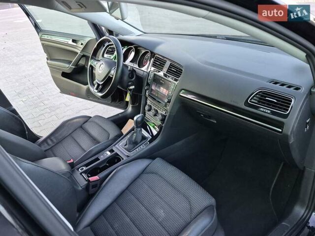 Черный Фольксваген Гольф, объемом двигателя 1.97 л и пробегом 189 тыс. км за 13555 $, фото 48 на Automoto.ua