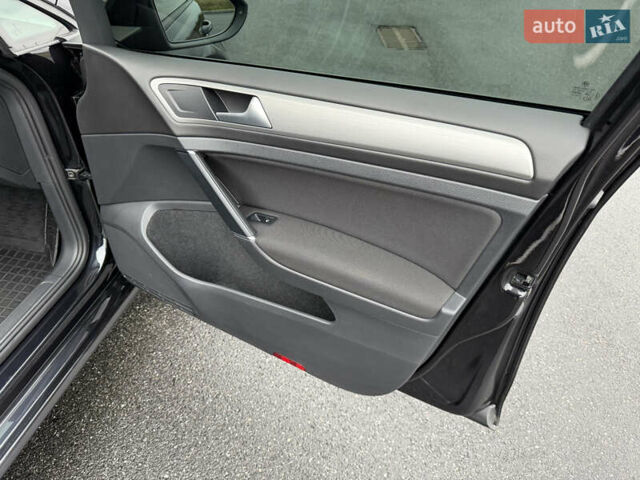 Черный Фольксваген Гольф, объемом двигателя 2 л и пробегом 159 тыс. км за 12999 $, фото 54 на Automoto.ua