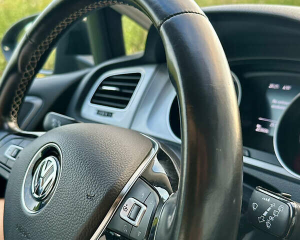 Черный Фольксваген Гольф, объемом двигателя 1.6 л и пробегом 223 тыс. км за 11900 $, фото 41 на Automoto.ua