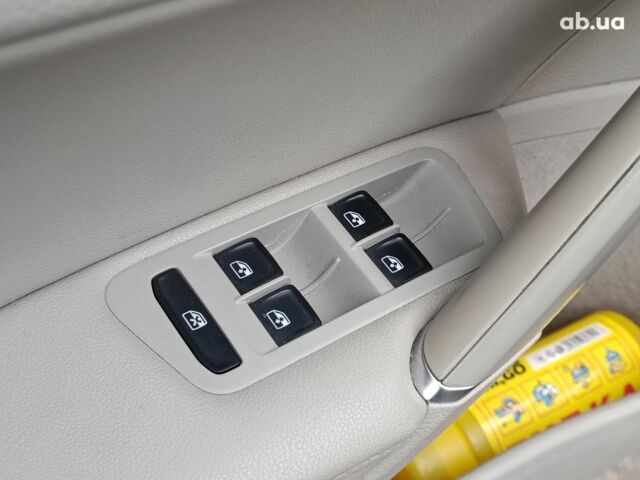 Чорний Фольксваген Гольф, об'ємом двигуна 1.8 л та пробігом 127 тис. км за 12490 $, фото 21 на Automoto.ua