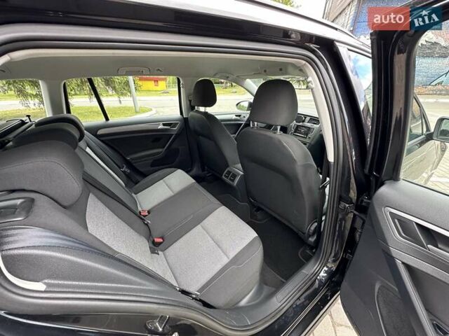 Чорний Фольксваген Гольф, об'ємом двигуна 1.6 л та пробігом 268 тис. км за 10999 $, фото 29 на Automoto.ua