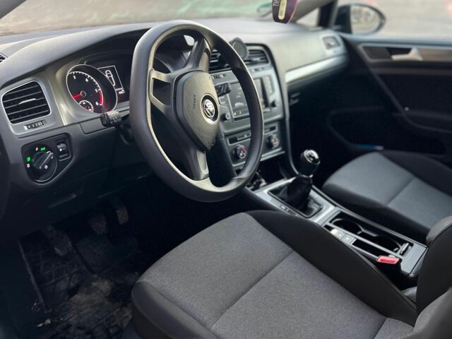 Черный Фольксваген Гольф, объемом двигателя 1.6 л и пробегом 209 тыс. км за 9600 $, фото 7 на Automoto.ua