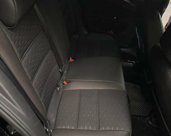 Черный Фольксваген Гольф, объемом двигателя 1.6 л и пробегом 285 тыс. км за 10350 $, фото 27 на Automoto.ua