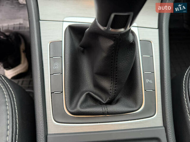 Черный Фольксваген Гольф, объемом двигателя 2 л и пробегом 159 тыс. км за 12999 $, фото 36 на Automoto.ua