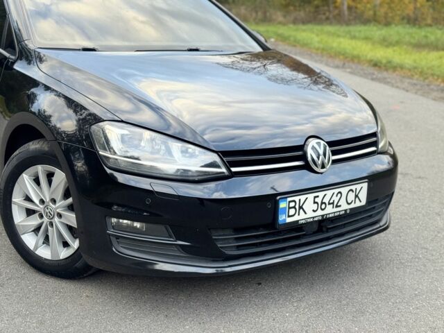 Черный Фольксваген Гольф, объемом двигателя 1.6 л и пробегом 220 тыс. км за 8800 $, фото 2 на Automoto.ua