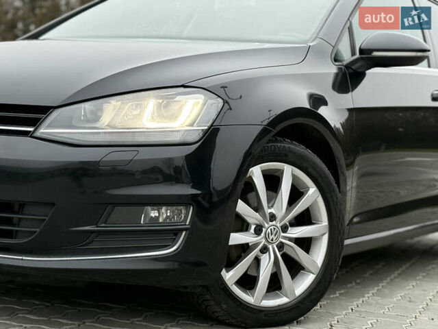 Черный Фольксваген Гольф, объемом двигателя 2 л и пробегом 242 тыс. км за 13290 $, фото 70 на Automoto.ua