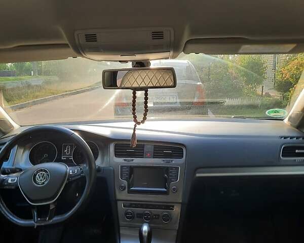 Черный Фольксваген Гольф, объемом двигателя 1.6 л и пробегом 253 тыс. км за 11950 $, фото 6 на Automoto.ua